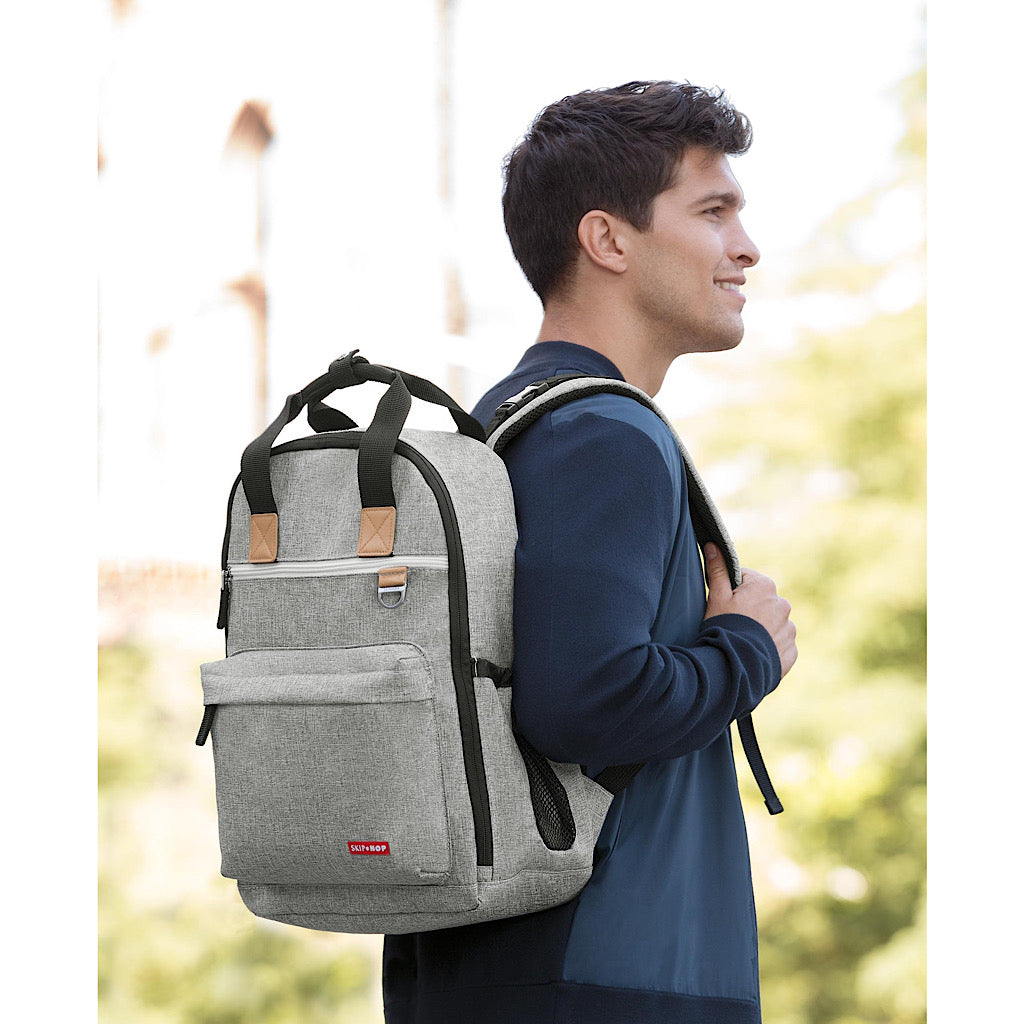Mochila pañalera Skip Hop aerodinámica gris - JORHELITOS - JORHELITOS