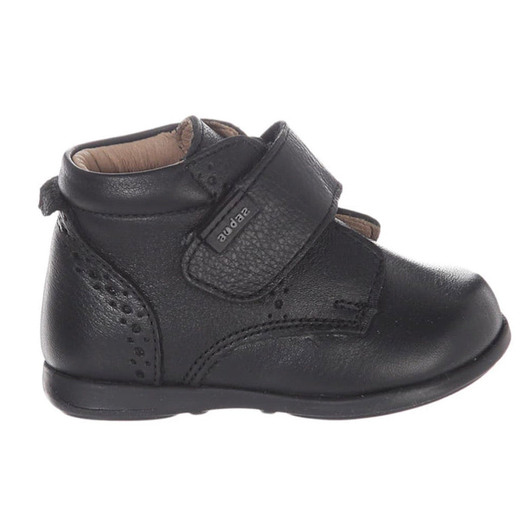 Botín con velcro color negro bebito Audaz - JORHELITOS - JORHELITOS