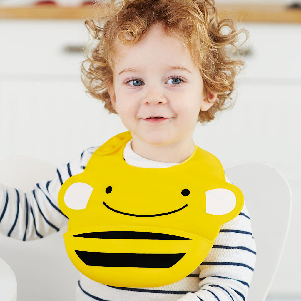 Babero Skip Hop de silicon abeja - JORHELITOS - JORHELITOS